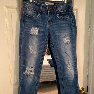 SOLD! Dollhouse distressed roll up skinny Capri